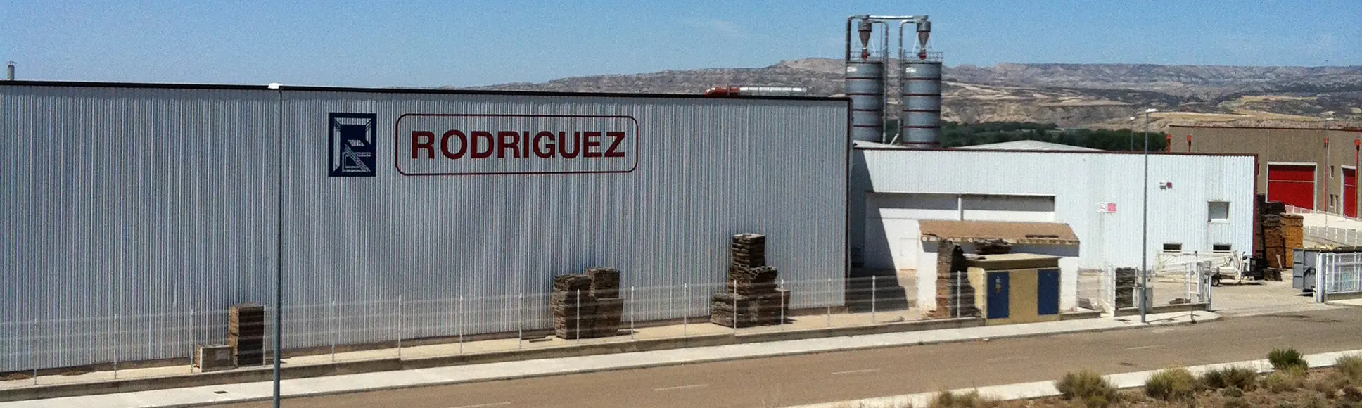 Fachada Carpintería Rodríguez